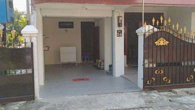 Rumah Siap Pakai di Kawasan Semolowaru, Surabaya, LT 108m²