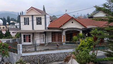 Jual Rumah Strategis di Malang Kota, Malang - LT 360m²