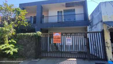 Rumah Dijual di Kebraon, Surabaya, LB 280m², Harga Terbaik!