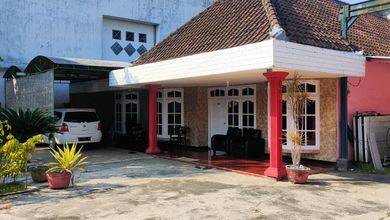 Jual Rumah Mewah Luas 882 m2 Area Krembung, Sidoarjo