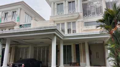 For Sale rumah Mewah di Lakarsantri, Surabaya - LT 264m²