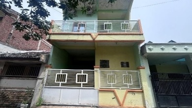 Rumah Dijual di Sukolilo, Surabaya, LB 180m², Harga Kompetitif!