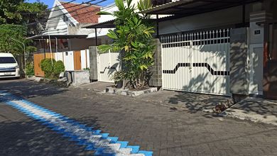 Rumah Favorit di Rungkut, Surabaya, 4 KT, Harga 2 Miliar