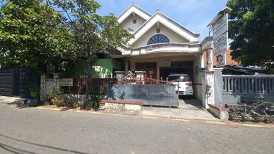 Properti Siap Huni di Kawasan Rungkut, Surabaya, LT 195m²