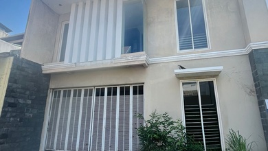 Properti Siap Pakai di Kawasan Jambangan, Surabaya, LT 232m²