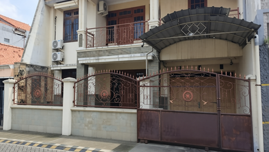 Jual Rumah Nyaman di Sukolilo, Surabaya - LT 197m²