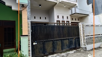 Rumah Dijual di Tandes, Surabaya, LB 190m², Harga Kompetitif!