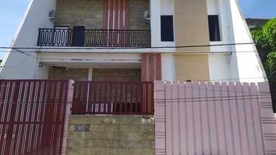 Rumah Prestisius di Kawasan Tenggilis Mejoyo, Surabaya, LB 600m², Harga 2,55 Miliar