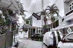 Dijual Rumah Strategis di Sukomanunggal, Surabaya - LT 333m²