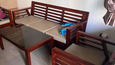 Rumah Dijual di Sutorejo, Surabaya, LB 110m², Harga Kompetitif!