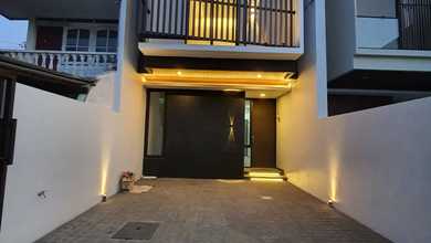 Rumah Dijual di Rungkut, Surabaya, LB 100m², Harga Kompetitif!