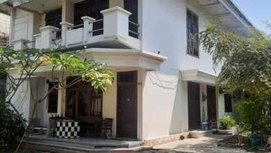 Penawaran Eksklusif, rumah Mewah di Kenjeran, Surabaya, LB 650m²