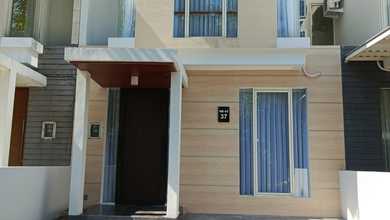 Properti Siap Pakai di Area Citraland, Surabaya, LT 90m²