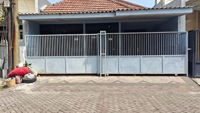 Promo Rumah di Rungkut, Surabaya, LB 180m², Harga 1,7 Miliar