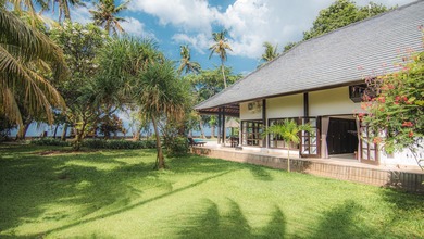 Dijual Di Bawah Harga Pasar Villa Seririt Buleleng Singaraja Persis Pinggir Pantai dengan Private Pool