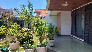 Penawaran Eksklusif, rumah Mewah di Petemon, Surabaya, LB 800m²