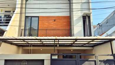 Rumah Elite di Kawasan Kenjeran, Surabaya, LB 320m², Harga 3,8 Miliar