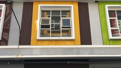 Ruko 3 Lantai Blok C Di Kota Baru Driyorejo, Jalan Utama Petikan. 10 Menit Ke Ptc, Akses Tol Sby-mojokerto