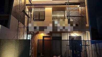 Rumah Area Luxury Manyar, Surabaya - Harga Menarik 5,25 Miliar