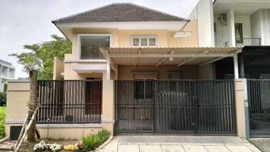 Disewakan Rumah Murah di Pakuwon, Surabaya, LT 162m²