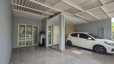 Dijual Rumah Strategis di Medokan Ayu, Surabaya - LT 144m²