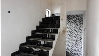 Rumah Dijual di Surabaya Kota, Surabaya, LB 153m², Harga Terbaik!