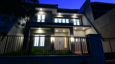For Sale rumah Mewah di Mulyorejo, Surabaya - LT 300m²