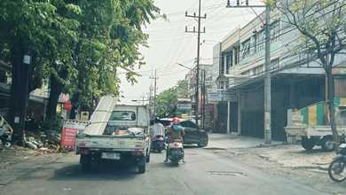 Disewakan Ruko 3.5 Lantai Raya Darmo Indah. Strategis
