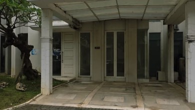Rumah Dijual di Tandes, Surabaya, LB 200m², Harga Kompetitif!