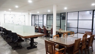 Disewakan Lahan Usaha Eks Cubicle di Lidah Wetan, Surabaya