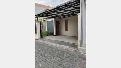 Rumah Dijual di Kebraon, Surabaya, LB 110m², Harga Terbaik!