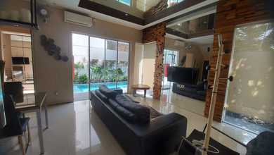 Hunian Prestisius di Kawasan Wiyung, Surabaya, LB 250m², Harga 3,5 Miliar
