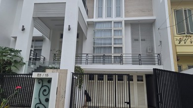 Dijual rumah Eksklusif di Surabaya Kota, Surabaya - LT 240m²