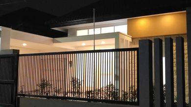 Jual Segera Rumah Mewah di Surabaya Kota, Surabaya, Luas 300 m2