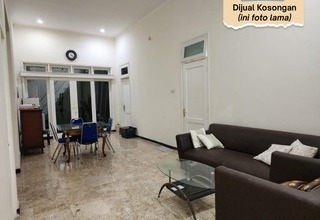 Rumah Area Premium Citraland, Surabaya - Harga Terbaik 3,5 Miliar