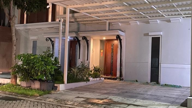 Hunian Minimalis Lokasi Wiyung, Surabaya, LT 140m², Harga 2,1 Juta