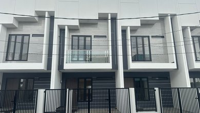 Dijual Rumah Nyaman di Surabaya Kota, Surabaya - LT 80m²