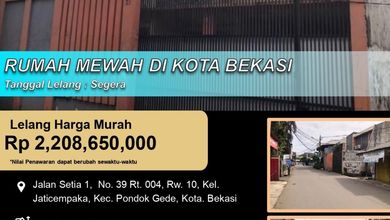 Dijual Rumah Strategis di Pondok Gede, Bekasi - LT 215m²