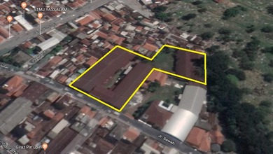 Gudang 4000 M2 Luas dan Lapang Ada 4 Bangunan di Perak Semampir