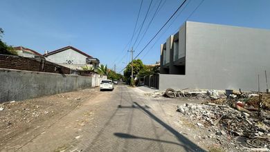Tanah Luas 179 m2 Kawasan Strategis Tenggilis Mejoyo, Dijual Terjangkau