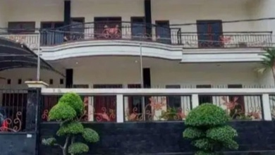 Penawaran Langka, rumah Mewah di Dukuh Pakis, Surabaya, LB 300m²