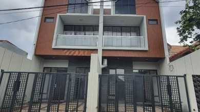 Rumah Dijual di Rungkut, Surabaya, LB 123m², Harga Terbaik!