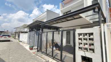 Rumah Dijual di Gununganyar, Surabaya, LB 140m², Harga Terbaik!