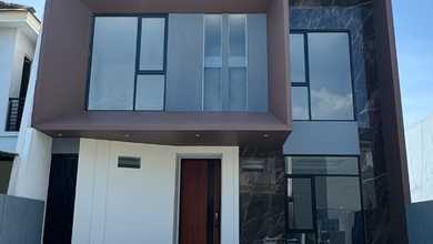 For Sale rumah Eksklusif di Citraland, Surabaya - LT 135m²