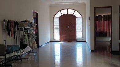 Rumah Modern LT 210 Jual area Darmo permai, Surabaya