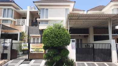 Rumah Dijual di Medokan Ayu, Surabaya, LB 250m², Harga Kompetitif!