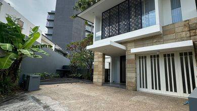 Rumah Premium Luas 425 Jual di Wiyung, Surabaya