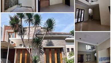 Kesempatan Rumah di Kendangsari, Surabaya, LB 250m², Harga 2,5 Miliar