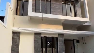 Jual Rumah Strategis di Medokan Ayu, Surabaya - LT 180m²