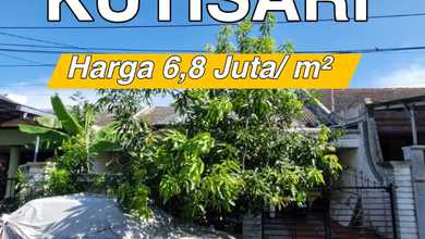 Rumah Dijual di Kutisari, Surabaya, LB 200m², Harga Terbaik!